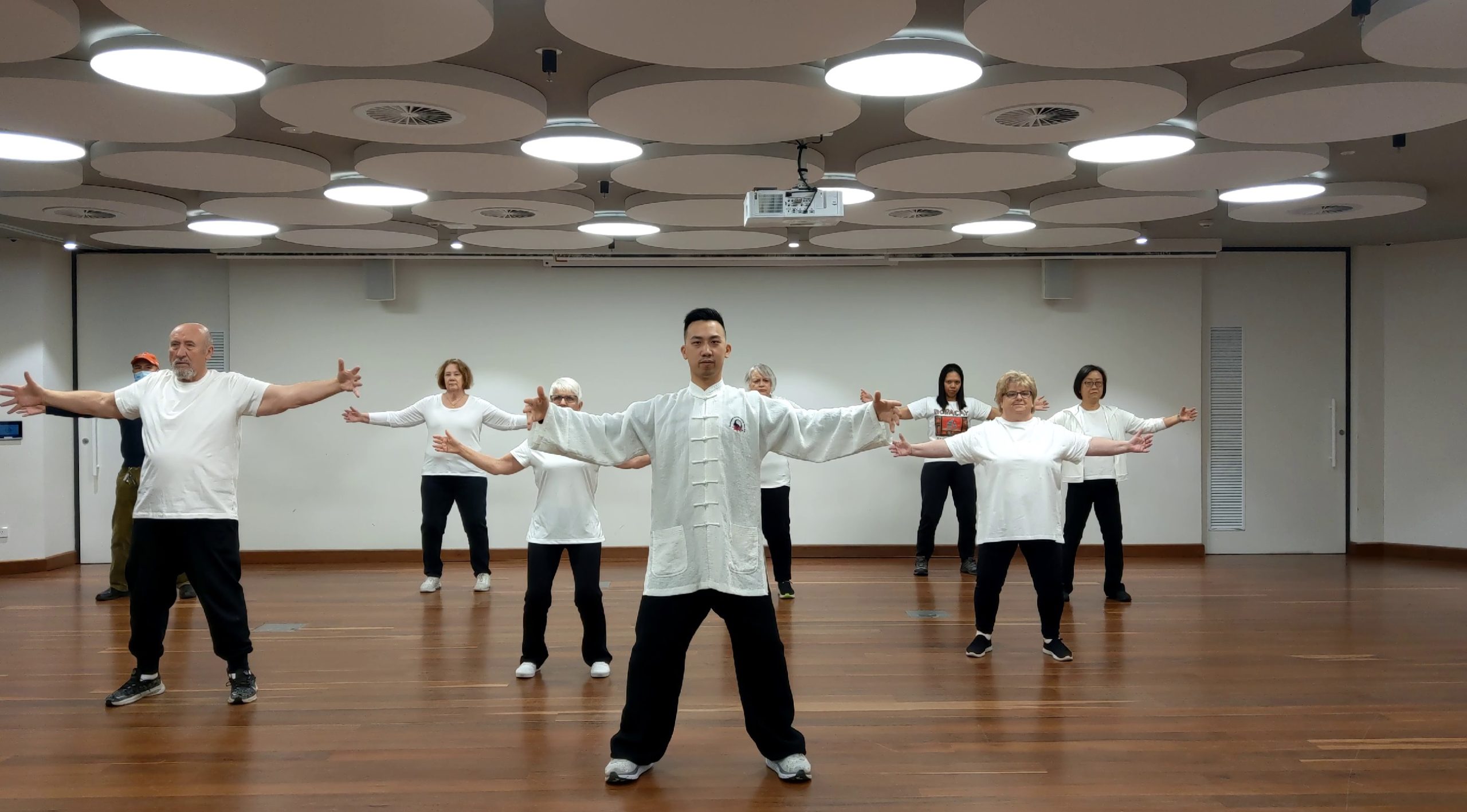 Tai-Chi-Health-Benefits-Weight-Management